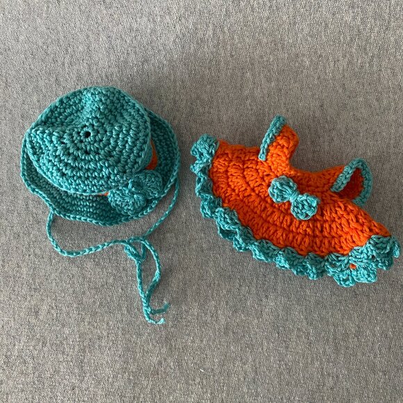 Handmade Crochet Blue Orange Top Hat Outfit for 17cm Plush Doll 2-Piece Set - Picture 7 of 7